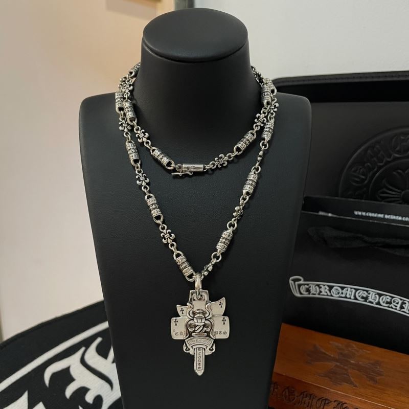 Ch*0me He**ts necklaces